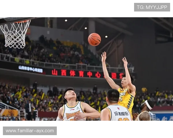 CBA联赛激战正酣各队全力冲刺季后赛排名变化引关注