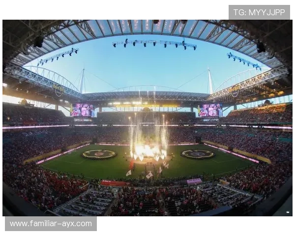 梅西加盟迈阿密国际揭幕战上演精彩进球,成为球队新希望 梅西加盟迈阿密国际揭幕战上演精彩进球,成为球队新希望