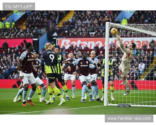 世界杯焦点战：劲旅鏖战全场惊现逆转精彩瞬间